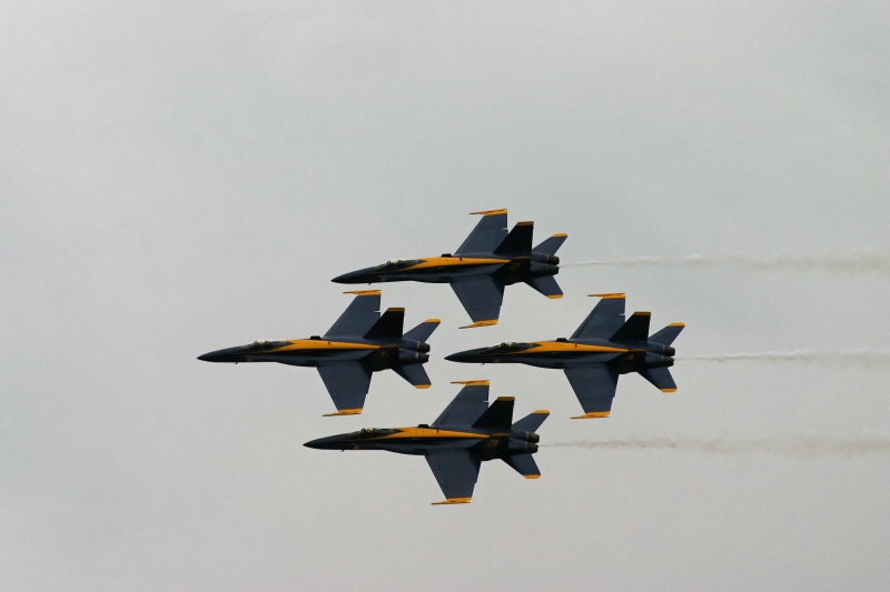 The Blue Angels - Diamond Formation